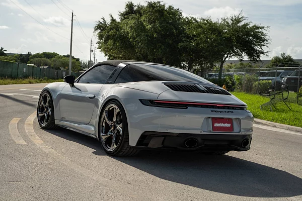 Фото дисков HRE 522M Глянцевый тонированный лак на Porsche 911 VIII
