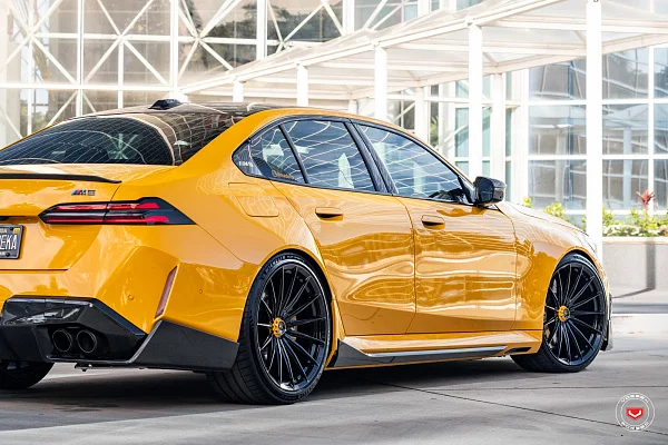 Фото дисков Vossen VPS-2 Черный глянец на BMW 5/M5 (G60/G90)