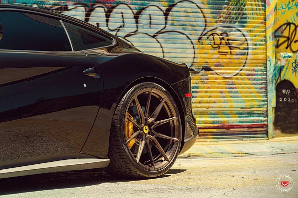 Фото дисков Vossen EVO-2R Глянцевая темная бронза на Ferrari F12