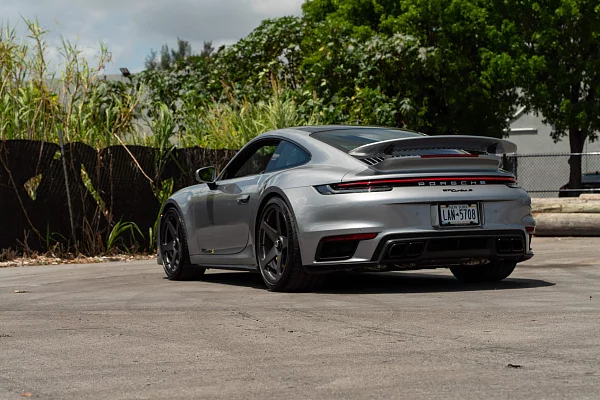 Фото дисков HRE 305M Сатиновый темный лак на Porsche 911 VIII
