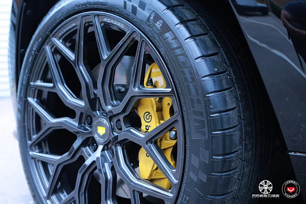 Фото дисков Vossen S17-01 Глянцевый темный лак на Jeep Grand Cherokee IV