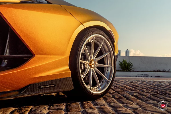 Фото дисков Vossen VPS-2 (3-Piece) Глянцевый лак на Lamborghini Revuelto