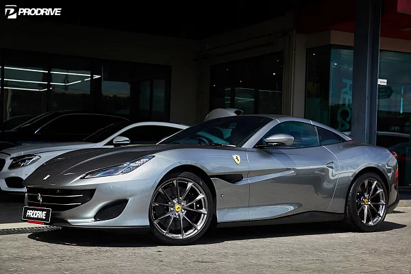Фото дисков HRE P204 Глянцевый темный лак на Ferrari Portofino