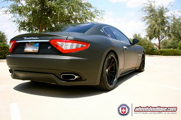 Фото дисков HRE S104 Черный сатин на Maserati GranTurismo I
