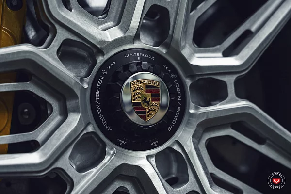 Фото дисков Vossen EVO-1R Глянцевый лак на Porsche 911 VIII
