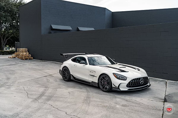 Фото дисков Vossen EVO-2R Черный сатин на Mercedes-Benz AMG GT I