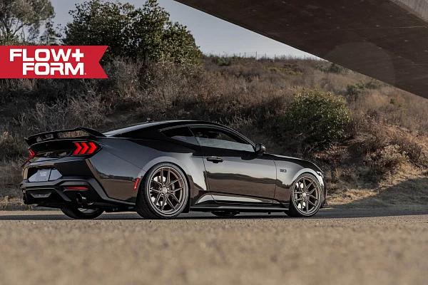 Фото дисков HRE FF21 Сатиновая шампань на Ford Mustang VI