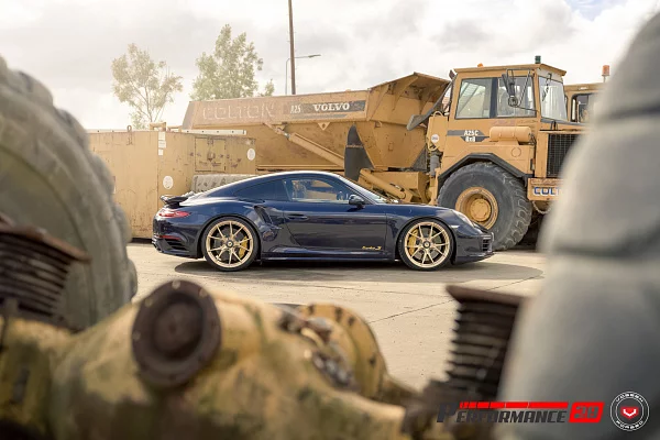 Фото дисков Vossen RS74 Глянцевое золото на Porsche 911 VII