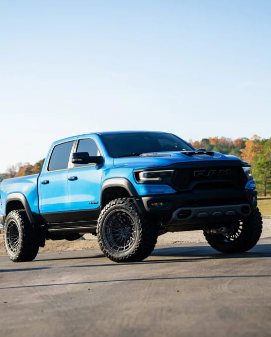 Фото дисков LCX-03 Черный сатин на Ram 1500 V