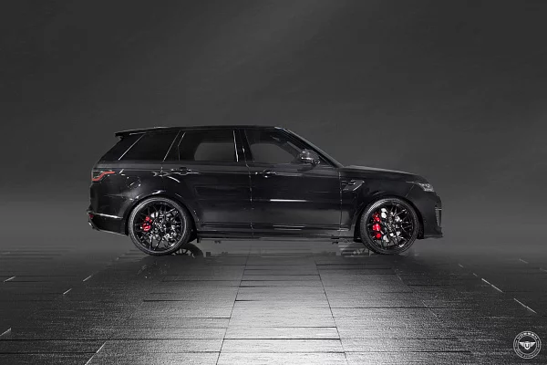 Фото дисков Vossen UV-1 Черный глянец на Range Rover IV