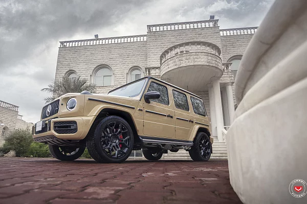 Фото дисков Vossen UV-4 Черный глянец на Mercedes-Benz G-Class III