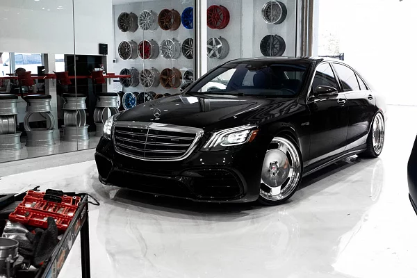Фото дисков HRE 544C Полированный лак на Mercedes-Benz S-Class (W222, C217)