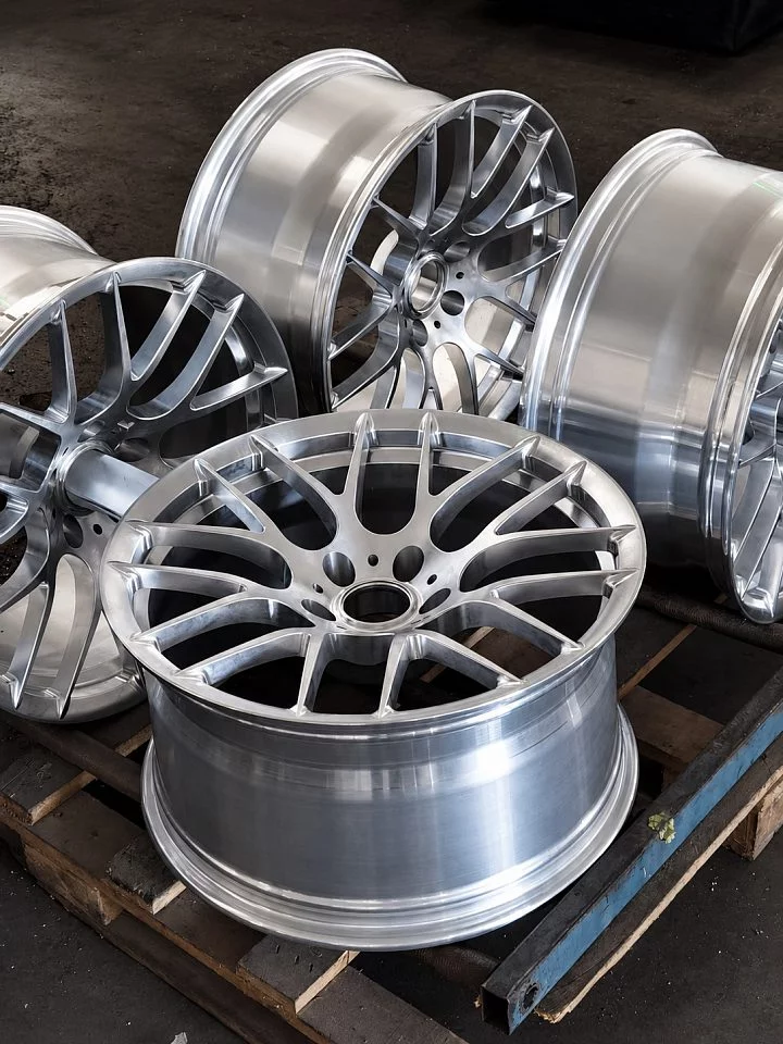 19" диски в дизайне BMW 359M и окрасе Hyper Silver