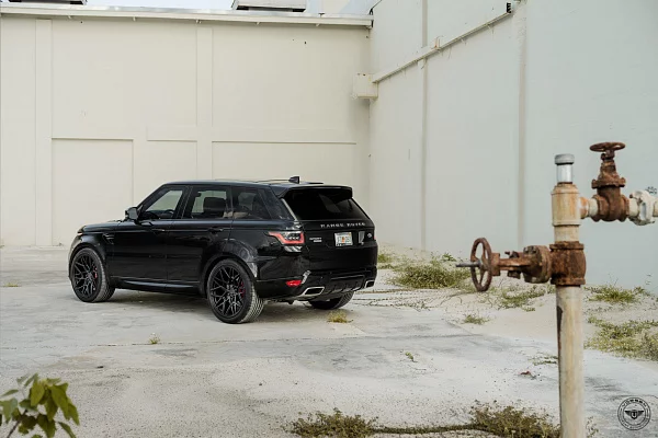 Фото дисков Vossen UV-1 Черный сатин на Range Rover Sport II