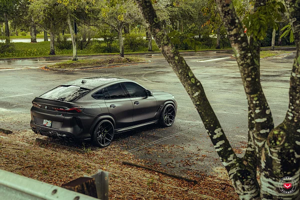 Фото дисков Vossen EVO-4 Черный глянец на BMW X6/X6 M (G06/F96)