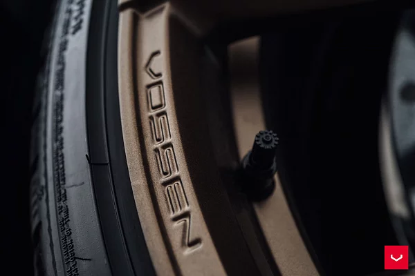 Фото дисков Vossen HF-9 Сатиновая темная бронза на BMW 5/M5 (G60/G90)