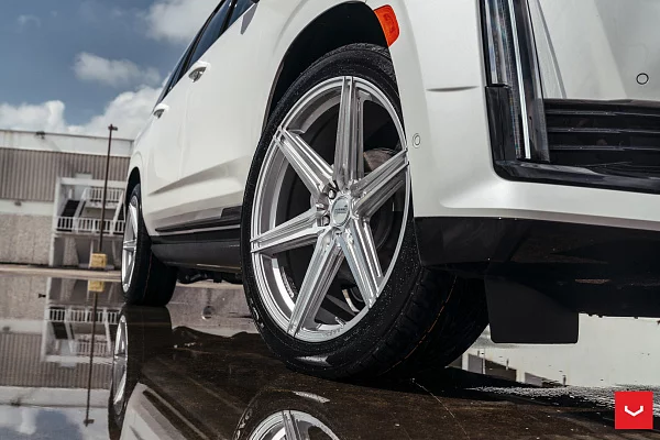 Фото дисков Vossen HF6-2 Серебро на Cadillac Escalade V