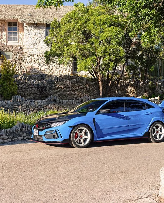 Фото дисков MR159 BATTLE V Белый глянец на Honda Civic Type R FK8