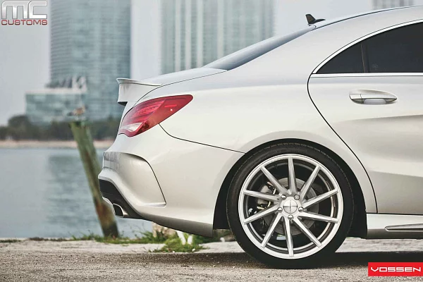 Фото дисков Vossen CVT Серебро на Mercedes-Benz CLA (C117, X117)