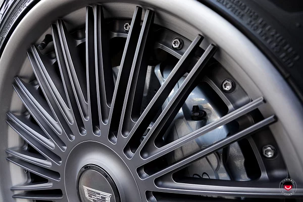 Фото дисков Vossen S17-14 (3-Piece) Сатиновый темный лак на Cadillac Escalade V