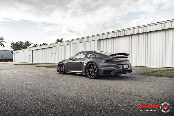 Фото дисков Vossen RS92 Глянцевый графит на Porsche 911 VIII