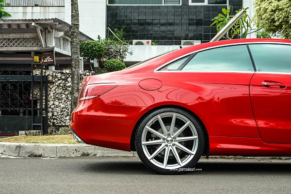 Mercedes-Benz E-Class Coupe