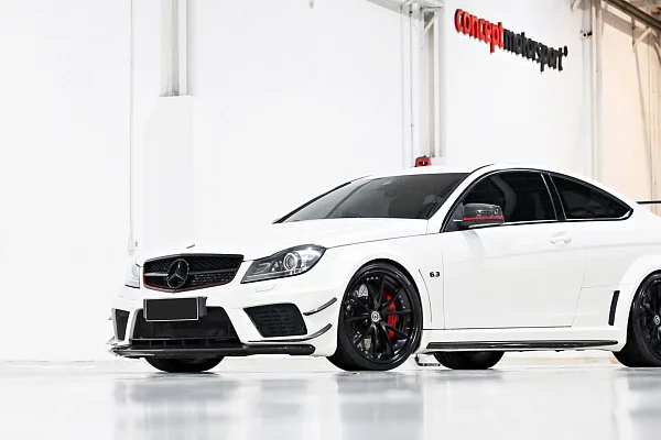 Фото дисков HRE S204 Черный сатин на Mercedes-Benz C-Class (W204)