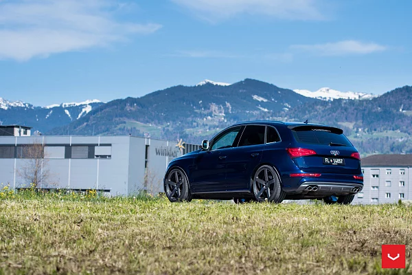 Фото дисков Vossen CV3 Глянцевый графит на Audi Q5 (8R)