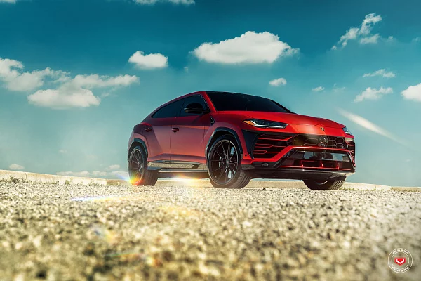 Фото дисков Vossen EVO-2 Черный глянец на Lamborghini Urus