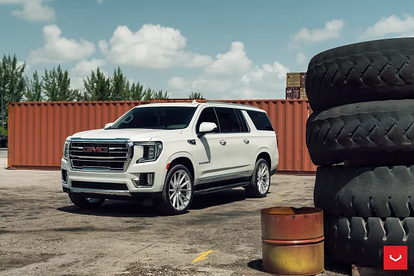 Фото дисков Vossen HF6-1 Серебро на GMC Yukon V