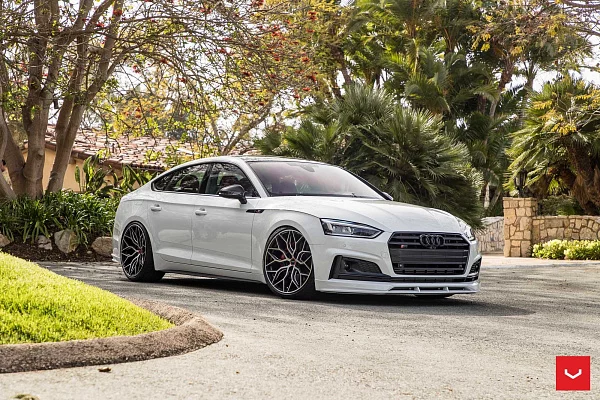 Фото дисков Vossen HF-2 Алмазная проточка на Audi A/S/RS 5 (F5)