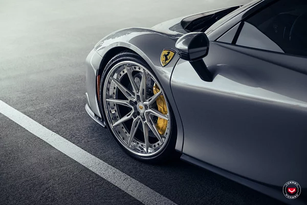 Фото дисков Vossen EVO-2R (3-Piece) Глянцевый лак на Ferrari SF90