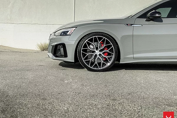 Фото дисков Vossen HF-2 Алмазная проточка на Audi A/S/RS 5 (F5)