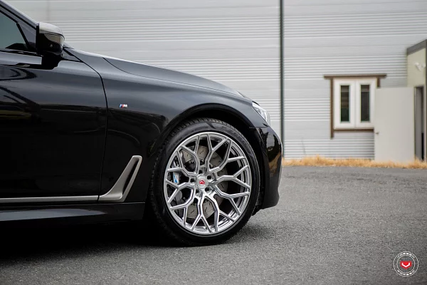 Фото дисков Vossen S17-01 Полированный лак на BMW 7 (G11/G12)