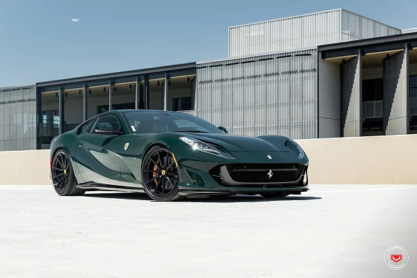 Фото дисков Vossen M-X2 Черный глянец на Ferrari 812