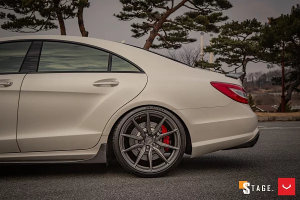 Фото дисков Vossen HF-3 Сатиновый графит на Mercedes-Benz CLS (C218)