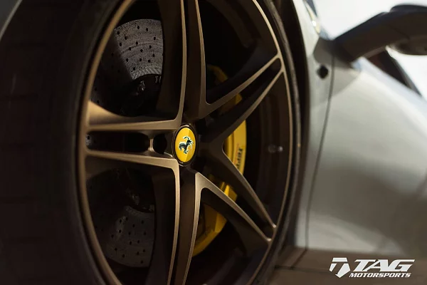 Фото дисков HRE P207 Черный сатин на Ferrari 458