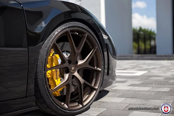 Фото дисков HRE P101 Сатиновая бронза на Lamborghini Gallardo
