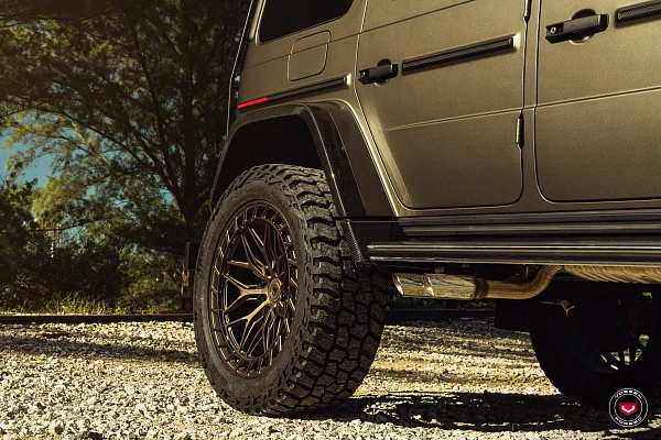 Фото дисков Vossen LC3-01T Сатиновая темная бронза на Mercedes-Benz G-Class III