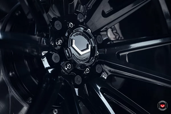 Фото дисков Vossen VFX-01 Черный глянец на Ram 1500 V