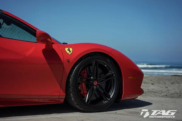 Фото дисков HRE P207 Черный сатин на Ferrari 488