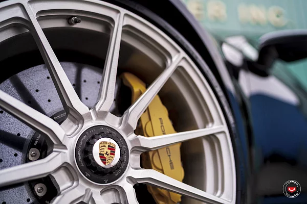 Фото дисков Vossen M-X2 Глянцевый лак на Porsche 911 VIII