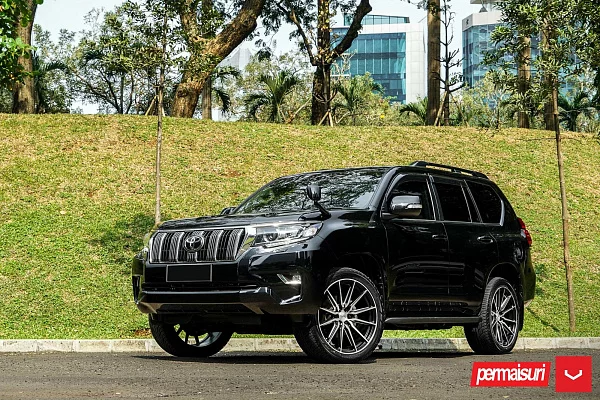 Фото дисков Vossen HF6-1 Алмазная проточка на Toyota Land Cruiser Prado 150