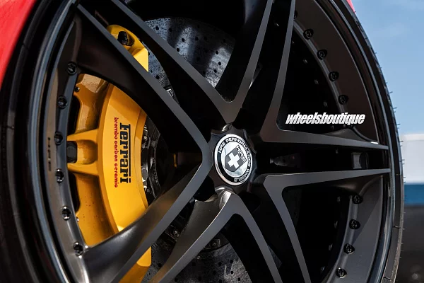 Фото дисков HRE S207 Черный сатин на Ferrari 458