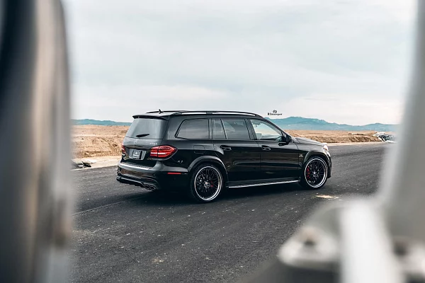 Фото дисков HRE 540C Черный сатин на Mercedes-Benz GLS (X166)