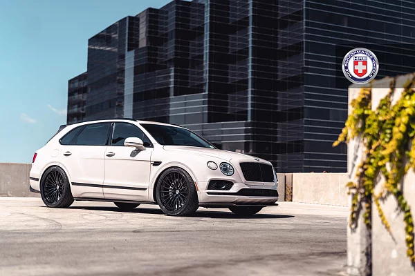 Фото дисков HRE S209 Черный глянец на Bentley Bentayga