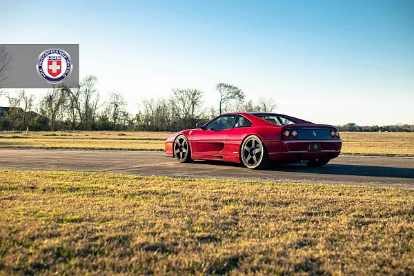 Фото дисков HRE 305M Черный сатин на Ferrari F355