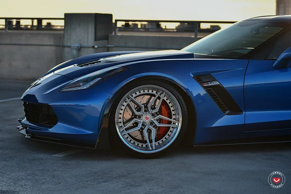 Фото дисков Vossen M-X1 (3-Piece) Глянцевый лак на Chevrolet Corvette C7