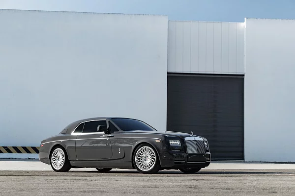 Фото дисков HRE 501M Глянцевый лак на Rolls-Royce Phantom