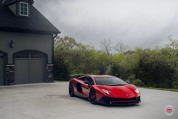 Фото дисков Vossen S21-01 Черный глянец на Lamborghini Aventador